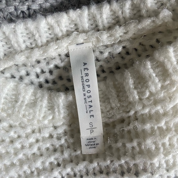 Striped sweater, soft, oversized. White & grey - Picture 3 of 3